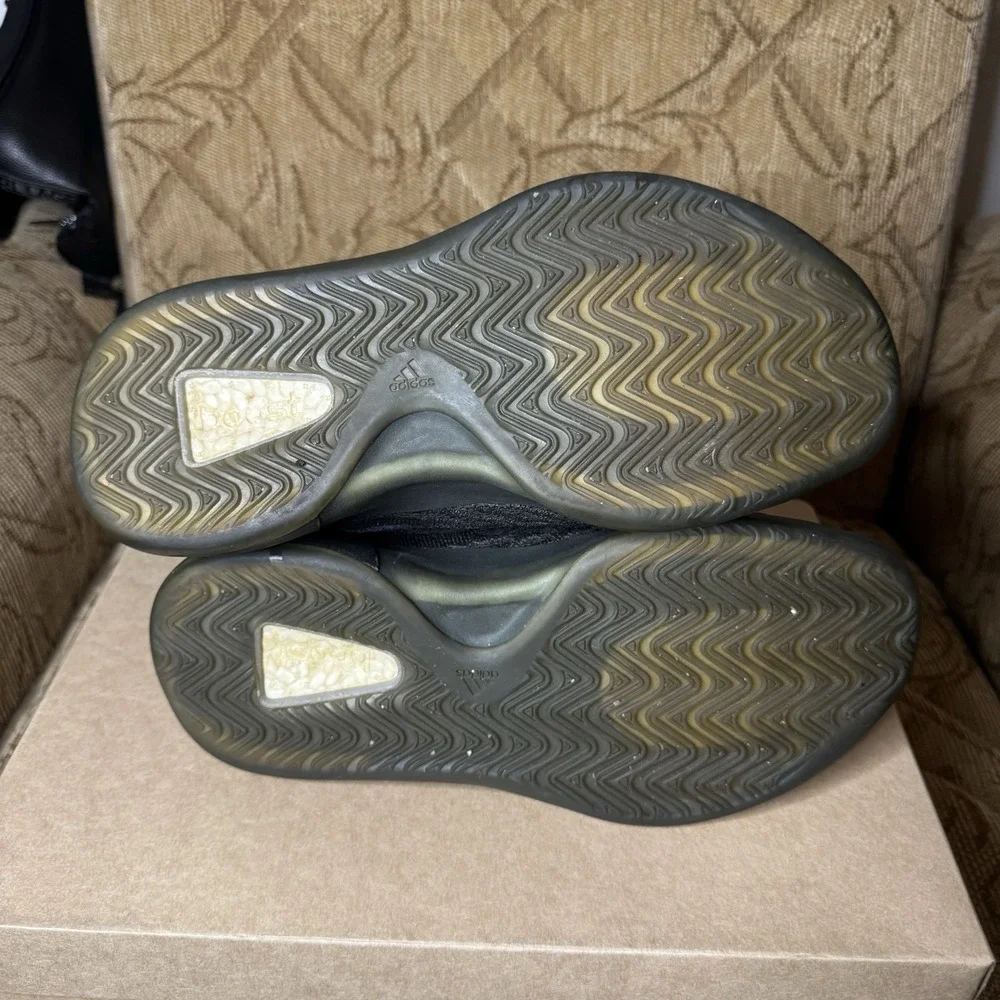Adidas Yeezy Quantum 'Onyx' GX1317‎ Men's Shoes Size US 8.5 (Smoke